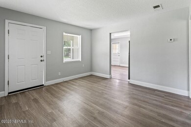 1282 Peacefield Dr, Jacksonville, FL 32205 - photo 6