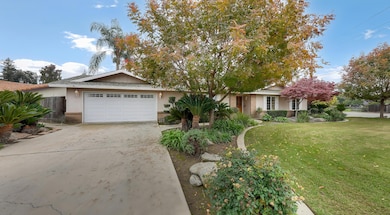 2113 E Paradise Ave, Visalia, CA 93292 - photo 5