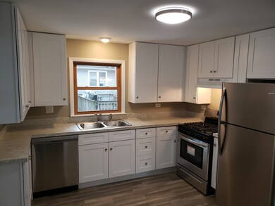 1733 Jenkinson Ct, Waukegan, IL 60085 - photo 2