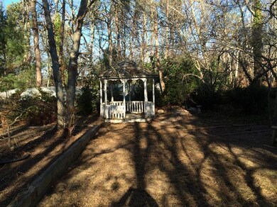 18 Ash Cir, Cotuit, MA 02635 - photo 6