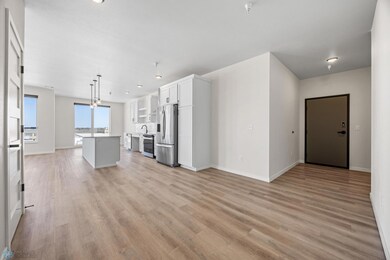 47_unit 619 (66).jpg