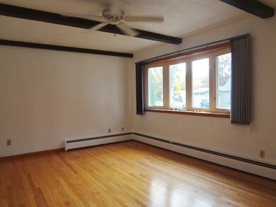 17 Pickering St, Chicopee, MA 01013 - photo 5