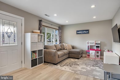 9 Irongate Dr, Voorhees, NJ 08043 - photo 6