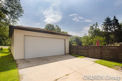 Geisen Group-Ball Avenue GR-6