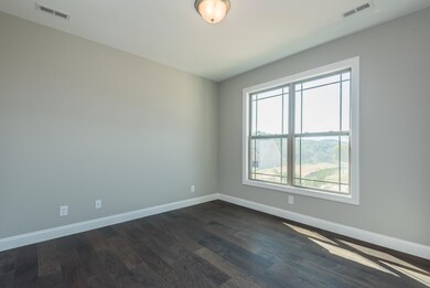 2341 Hickory Crest Ln, Knoxville, TN 37932 - photo 4