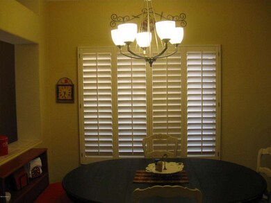 CASUAL EATING NOOK OFF KITCHEN