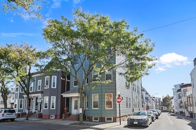 697 E 6th St unit 3, Boston, MA 02127 - photo 3