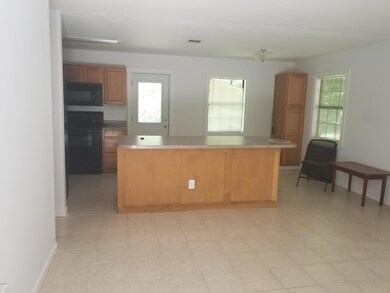 9124 Fourmile Rd, Moss Point, MS 39562 - photo 2