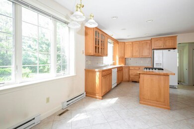 004-photo-dining-area-7186641