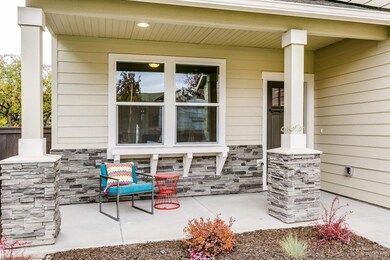 2491 SW 45th St, Redmond, OR 97756 - photo 4