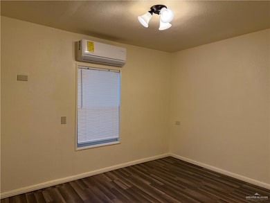 302 N Madrigal St, Roma, TX 78584 - photo 7