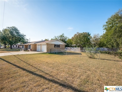 683 Gruene Rd, New Braunfels, TX 78130 - photo 2