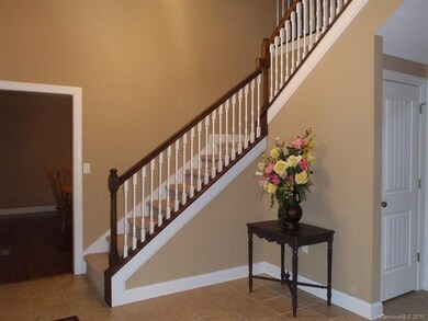 2 story entry way!