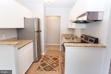 6431 Richmond Hwy unit 204, Alexandria, VA 22306 - photo 3
