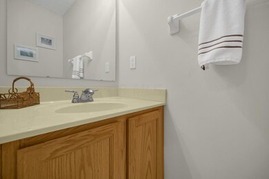 6-web-or-mls-6232-wrothston-dr