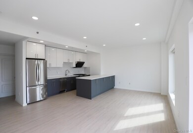 42-78 Main St unit 6E, Flushing, NY 11355 - photo 6