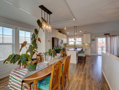 533 Fifth Ave S Kure Beach NC-large-005-
