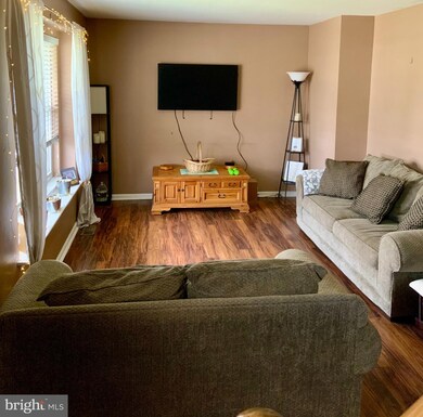 329 Billings Ave, Paulsboro, NJ 08066 - photo 3