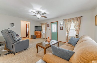 702 Lincoln Ave, Lincoln, IL 62656 - photo 5