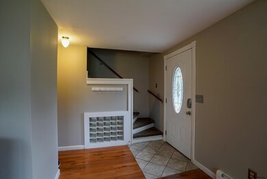 5 Veeder St, Schenectady, NY 12302 - photo 2