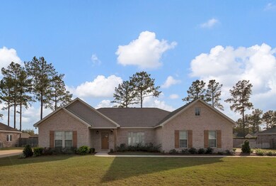 232 Daphne Dr, Dothan, AL 36305 - photo 2