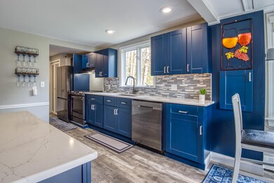 526 Pleasant Valley Rd, Wolfeboro, NH 03894 - photo 4