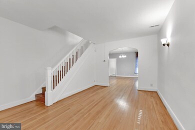 3816 Colborne Rd, Baltimore, MD 21229 - photo 6