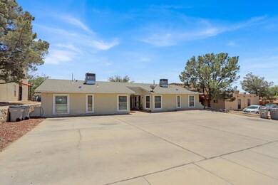 1216 Vista de Oro Dr, El Paso, TX 79935 - photo 2