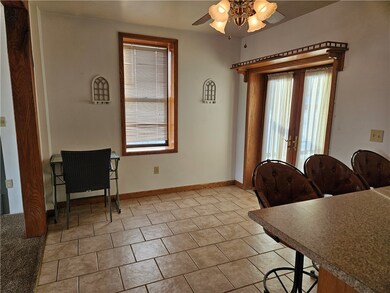 1317 Pitcairn St, Tarentum, PA 15084 - photo 5
