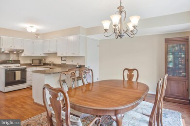 138 Springside Dr, Lutherville Timonium, MD 21093 - photo 4