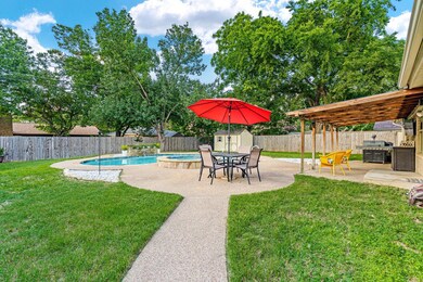 2001 Chattanooga Dr, Bedford, TX 76022 - photo 4