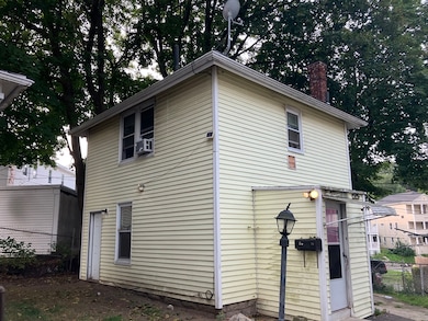 6 Oliver St, Worcester, MA 01603 - photo 4