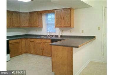 119 S Laurel Ave unit A, Berkeley Springs, WV 25411 - photo 2