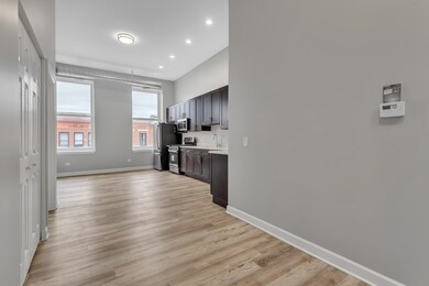 26 N Broadway unit 2A, Aurora, IL 60505 - photo 7