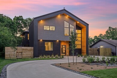 208 W 31st St, Houston, TX 77018 - photo 2