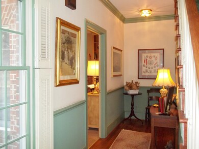 Entry/Foyer