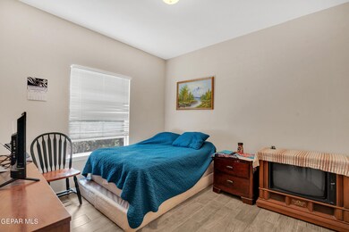 637 Valle de Bravo Place, El Paso, TX 79928 - photo 6