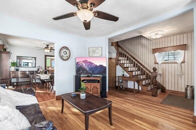 15 Andrew St, Malden, MA 02148 - photo 4