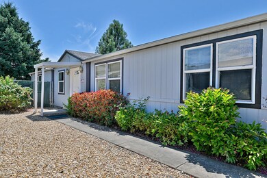 2208 Lara Ln, Central Point, OR 97502 - photo 6