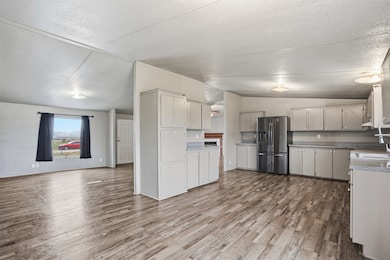 3800 Rim Rock Ct, Joshua, TX 76058 - photo 5