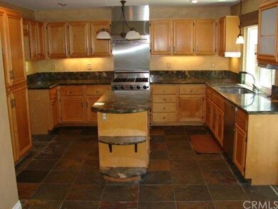 Kitchen with Island