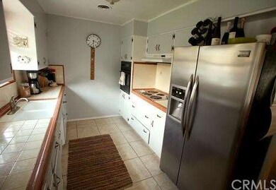 Kitchen is light and bright!