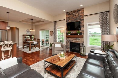 7904 NW 95th St, Johnston, IA 50131 - photo 3