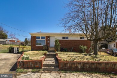 6009 Belle Ct, Hyattsville, MD 20782 - photo 2