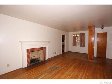 LIVING ROOM WITH FIREPLACE