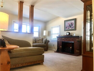 36 Powhatan St, Warwick, RI 02889 - photo 5