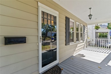 53 Capitol View Ave, Providence, RI 02908 - photo 4