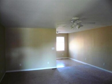 204 Fox Creek Ct, Manchester, TN 37355 - photo 3