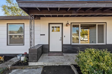 2528 Radcliffe Ave, Klamath Falls, OR 97601 - photo 6