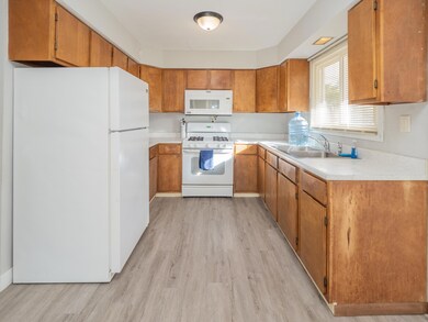 1516 Nazareth Rd-105